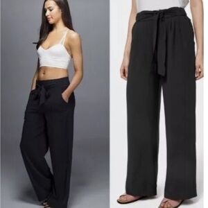 Lululemon Noir pant